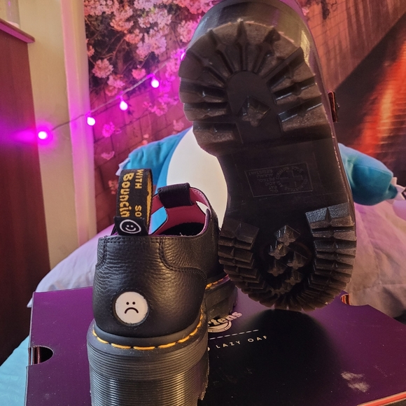 Lazy Oaf x Dr. Martens: BETHAN - Picture 5 of 17